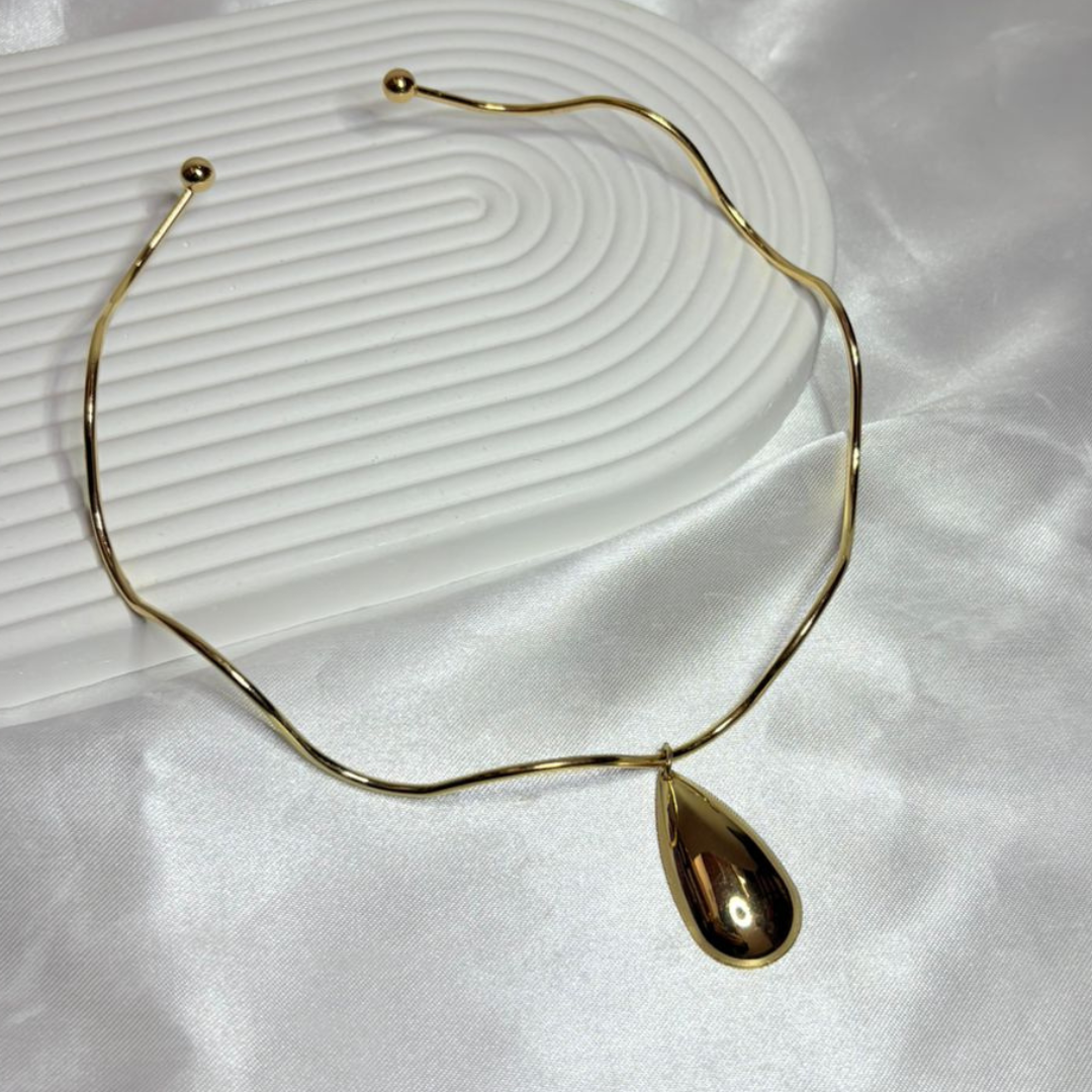 Collar Gota